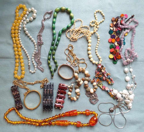 Modeschmuck konvolut - -,