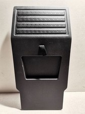 Land Rover Defender 2024