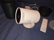 Samsung The Freestyle FHD HDR Smart-TV LED Projector - Weiß