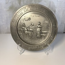 Vintage zinn wandteller relief - vintage,