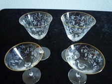 4x Feine Kristall Likörschalen + Aperitif Wein Gläser Blumenmuster und Goldrand