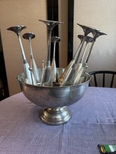 Versilberte Sektschale mit 8