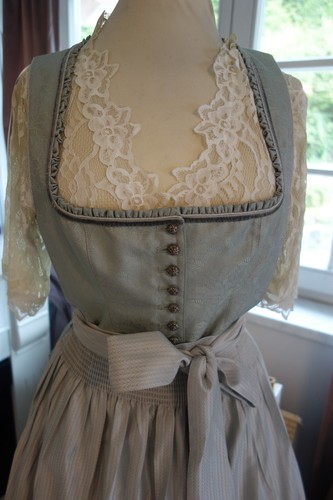 Edles klassisches dirndl von - edles,