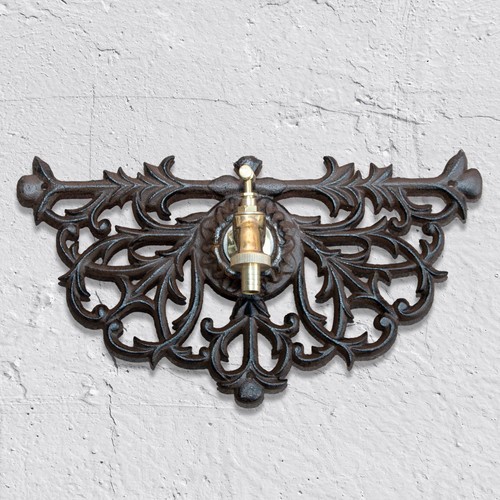Wand ornament mit wasserhahn - wasserhahn,