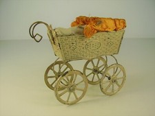 Antiker Blech Puppenstuben Kinderwagen um 1900