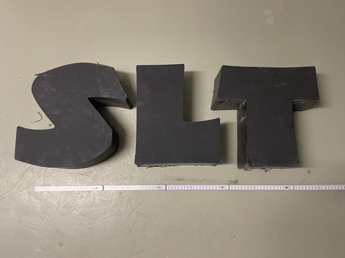 Leuchtreklame buchstaben - leuchtreklame,