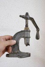 Alte Ösenpresse Spindelpresse Schusterpresse Schuhmacher