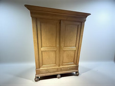 Antik Kleiderschrank