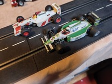 2 x 1:24 F1 Wagen - Auto - Slot Car f. Carrera Bahnen 1:32 / 1:24