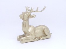 Hirsch Figur liegend Polyresin