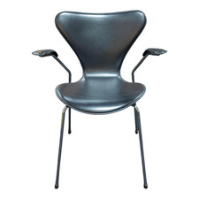 Fritz Hansen Stuhl 3207 Serie 7 Sitzschale Vollpolster Bezug Leder Kat. 