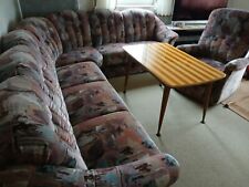 Eckschlafsofa mit Sessel und Tisch zu verschenken 