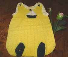 reizender Babystrampler handgestrickt sommerlich 2-5 Mon. Lochmuster Motiv neu!