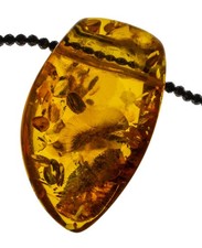 Großer Bernstein-Anhänger (38 mm), Kette aus schwarzem Spinell, Silberverschluss