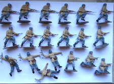 19 Soldaten, teilbemalt