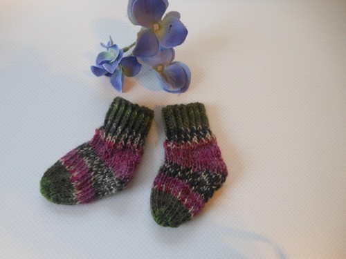 Puppensocken gestrickt
