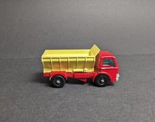 Grit Spreading Truck /