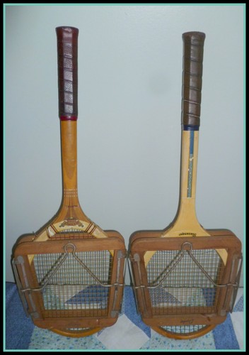 Zwei vintage tennisschläger - vintage,