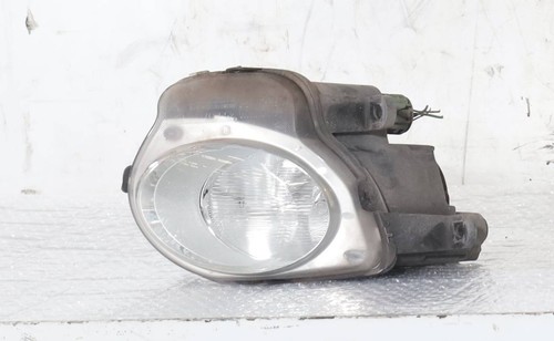 Rechtes tagfahrlicht 51786771 - rechtes,