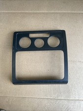VW Caddy Typ 2K Bj 07 Blende Verkleidung Rahmen Radio Heizungsregler 2K0858061