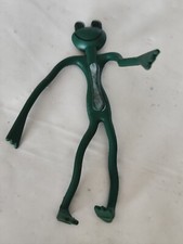 Aus einer Auflösung: tolle alte Werbefigur / Biegefigur eines Frosches