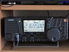 Alinco DX-R8E    reciever 150 kHz - 35 MHz