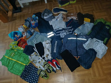 Junge jungs bekleidungspaket