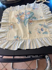 DOMIZIL Kissenhülle aus Baumwolle mit Muster und Rüschen rundum, 2fach Bänder