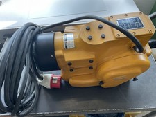 Festo 3 Walzen Vorschub Typ VA 0011 Nr. 779675 für Tischfräse  380V. 0,52 KW