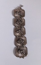 Armband mit Buddha, Tänzerin