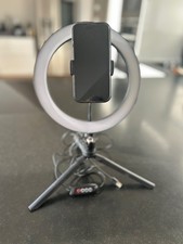 Ringlicht mit intergrierter Halterung wie neu