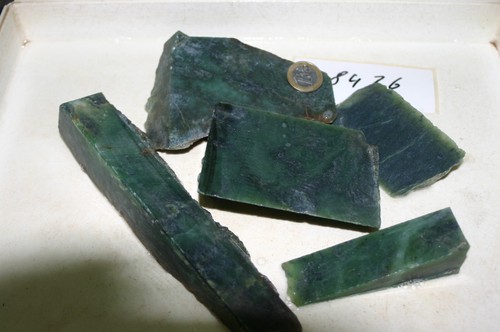 Nephrit abschnitte mineral - abschnitte,