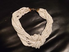 Sehr übriges collier - sehr,