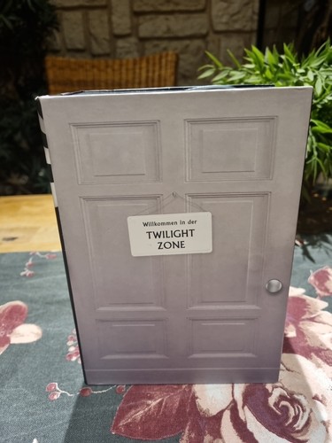 The twilight zone die - the,
