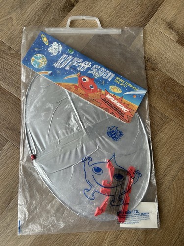 Ufo sam retro - ufo, drachen