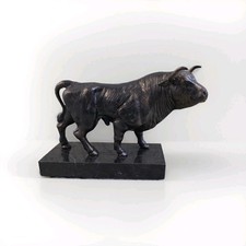 Bronzefigur Metallfigur Stier