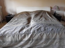 RUF große Tagesdecke Bettüberwurf für Betten 200 x 200 cm, braun mit Goldfäden