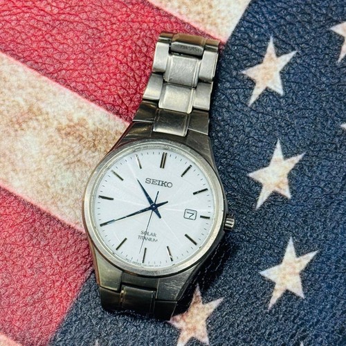 Seiko v157 0bb0 solar titanium - seiko,