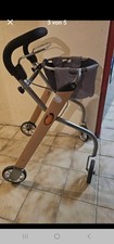 Rollator Gehhilfe, Leichtgewicht, Silber, Kompakt Faltbar.