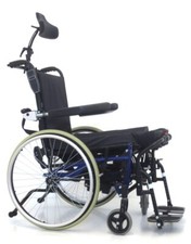 Aufstehhilfe Aufstehstuhl Pflegestuhl Therapiestuhl elektrisch verstellbar Reha