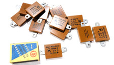 2 R. JAHRE Glimmerkondensator