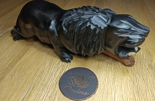Löwe schwarz ebenholz - löwe,