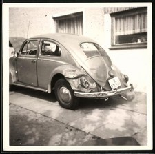 Fotografie Auto Volkswagen VW Käfer Ovali, Unfallwagen mit Heckschaden, Kennzei 