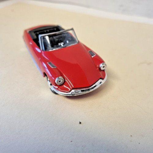 Citroen cabrio rot - ds, 1:43