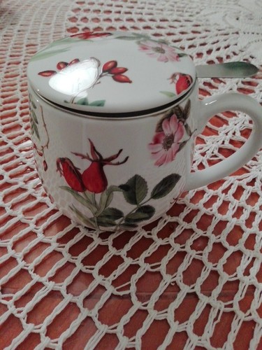 Teetasse mit sieb und deckel - teetasse,