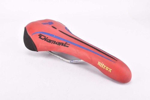 Red diamant labled selle - red,