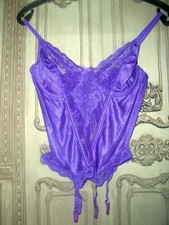 Sexy SUSA Glanz Nylon Straps Torselett Pin Up Corsage 80 C lila Spitze NEU (lo93