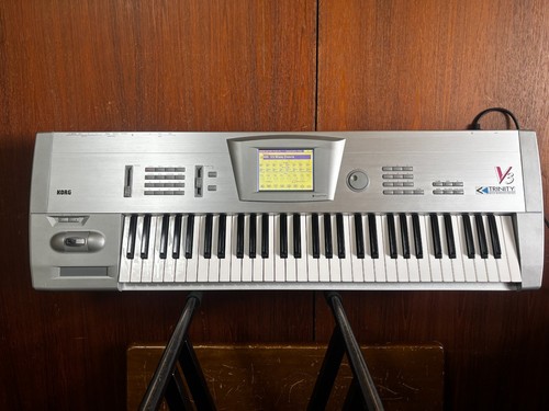 Korg trinity music - korg, v3