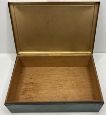 Alte grüne Schmuckschatulle -