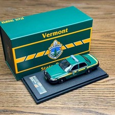 Rollin 1:64 Ford CV Victoria